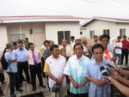 Dd i n b u n g a SIDANG DEWAN UNDANGAN PULAU PINANG 