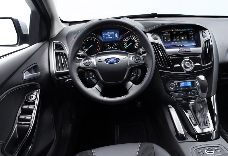 2011 Ford Focus Sedan interior