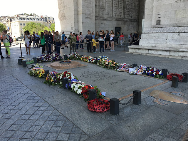 Memorial flame of the Unknown Soldier