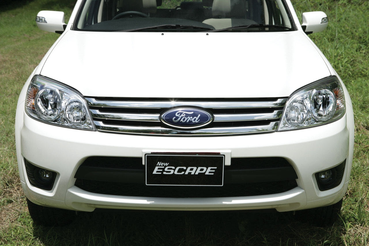 [2010_Ford-Escape-XLT-4x2-E20-TH_13.jpg]