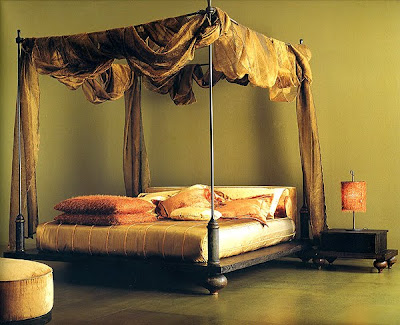 wood canopy beds