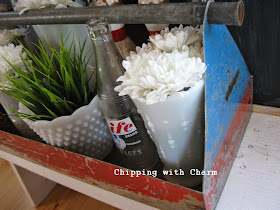 Chipping with Charm: July 4th Centerpieces...http://www.chippingwithcharm.blogspot.com/