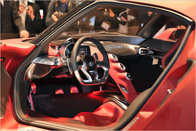 Alfa-Romeo-4C-Concept-Live-2012-car-3