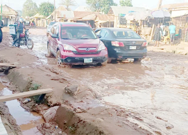 Obong of Calabar, Ogun State Government Clash Over Road Conditions