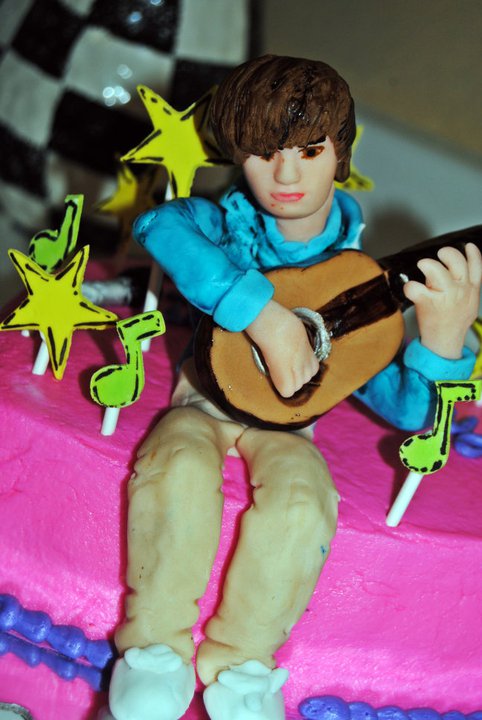 pictures of justin bieber birthday cakes cakes. Justin Bieber Birthday Cake