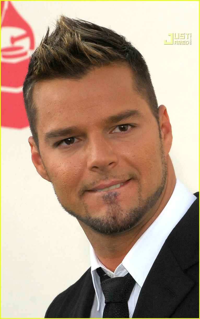 Ricky Martin HairStyles - Men Hair Styles Collection