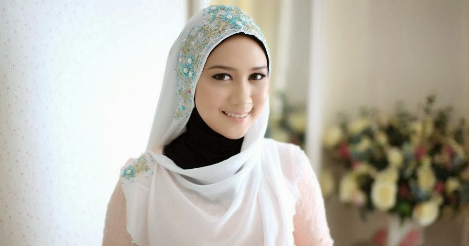 Tips Memilih Jilbab  Sesuai Warna  Kulit Wajah Dunia Zero