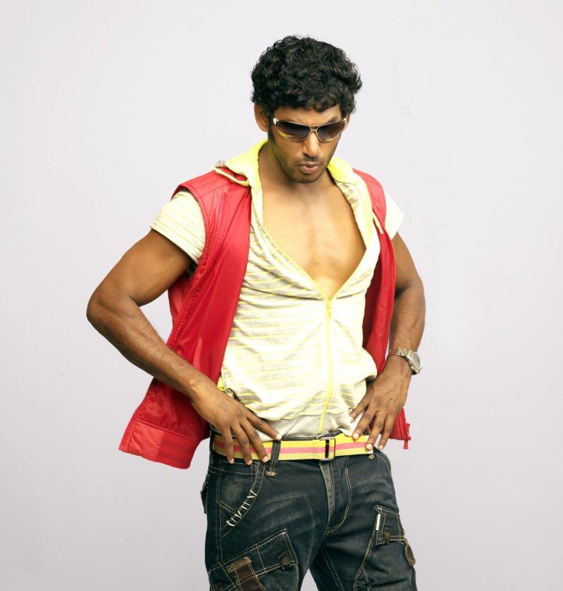 Vishal in Theeratha Vilayattu