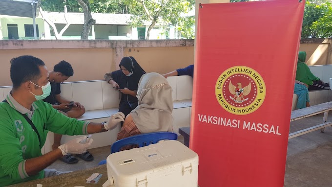BIN NTB Respon Antusiasme Masyarakat Ikuti Vaksin Di Lombok Tengah