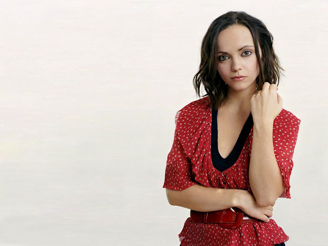 Hot Pictures of Christina Ricci