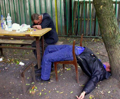 Hilarious Photos Of Funny Drunk People