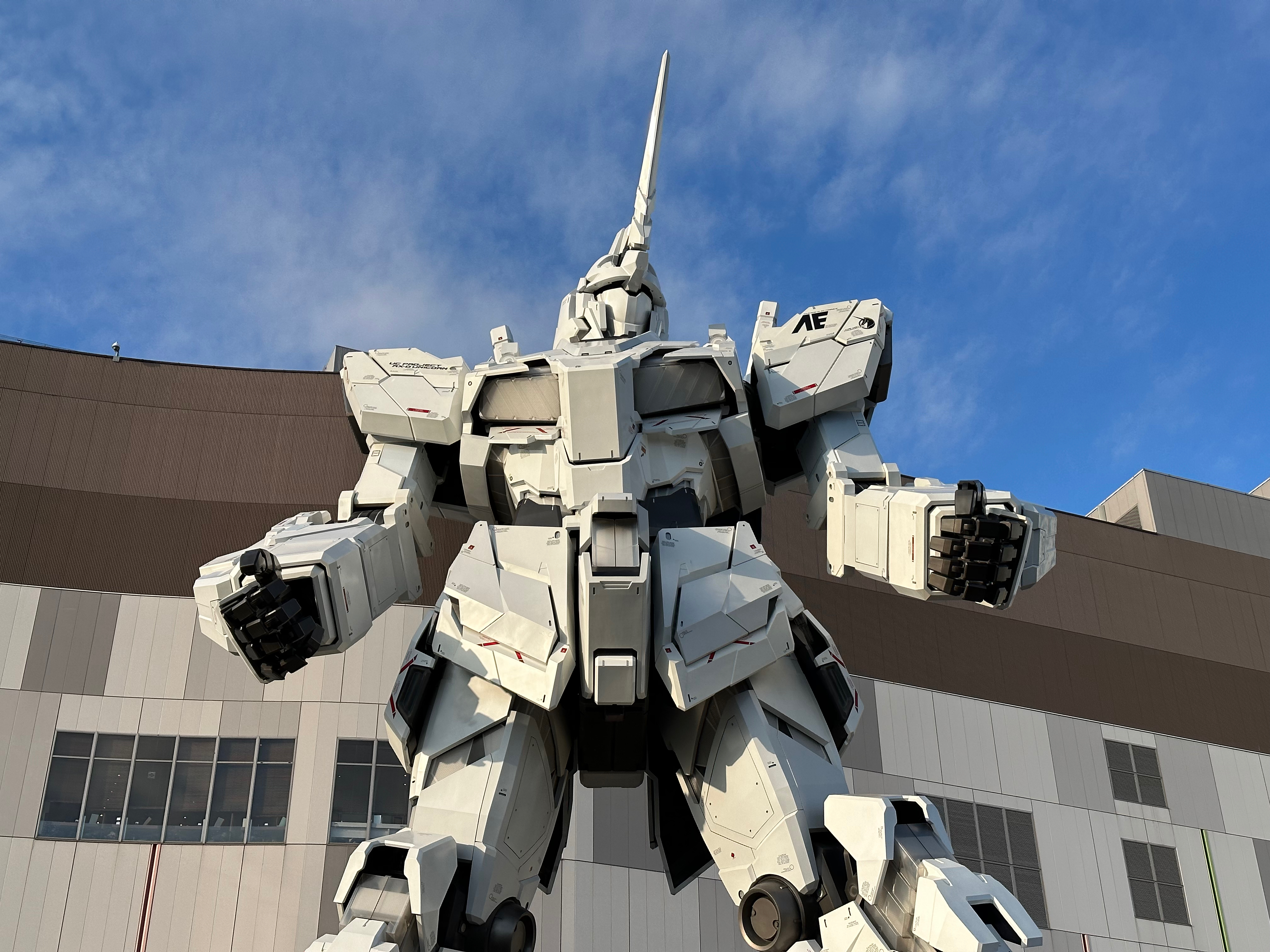 Japanese Company Reveals Life-Sized Gundam Anime Robot