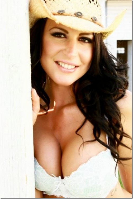 sexy-girls-rack-chest-13