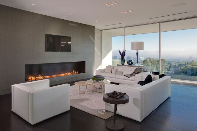 Fireplace in the bedroom 