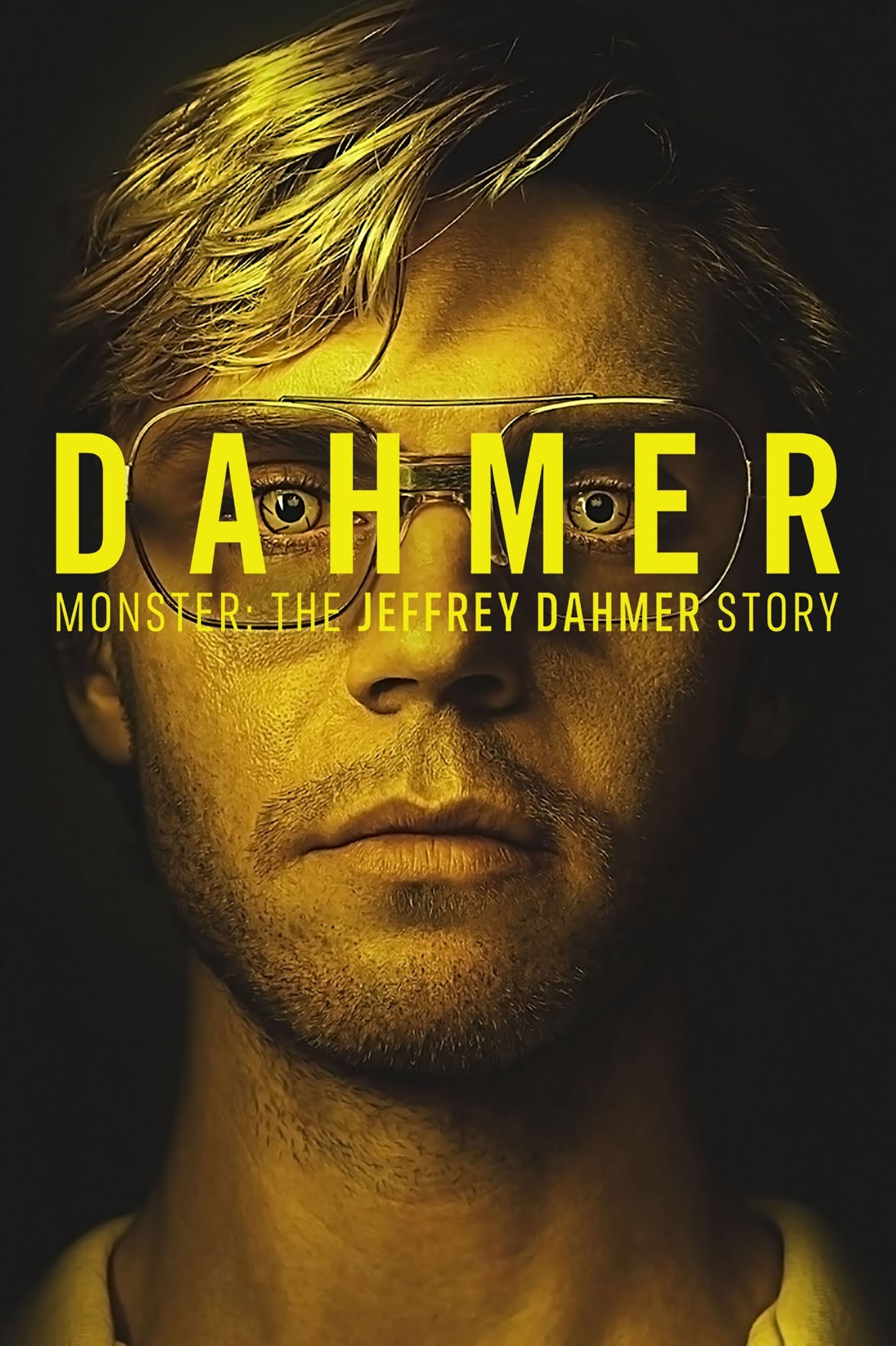 Dahmer - Monster: The Jeffrey Dahmer Story (2022)