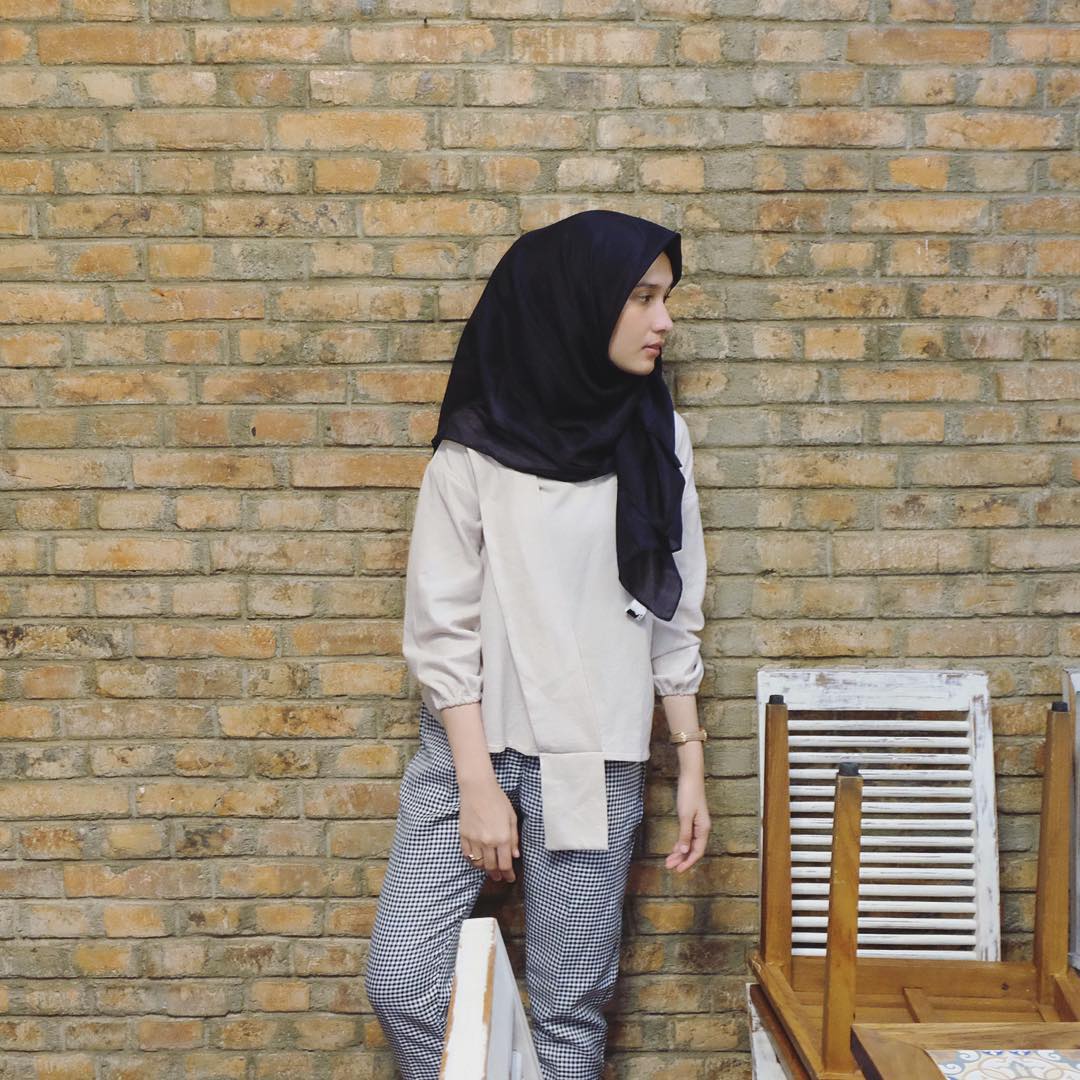 45 Model Hijab Terbaru 2018 Simple Modern Elegan 45 Model Hijab Terbaru 2018 Simple Modern Elegan