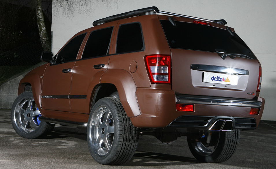 The maroon mattfinished Jeep Grand Cherokee SRT8 by Delta4x4 that made 