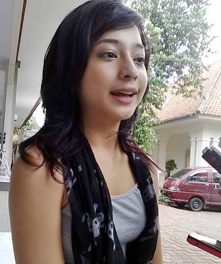 foto artis cantik nikita willy