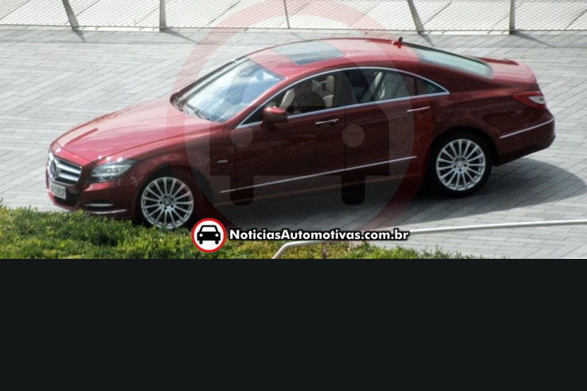 2011 MercedesBenz CLS Sports Saloon Snagged Completely Undisguised