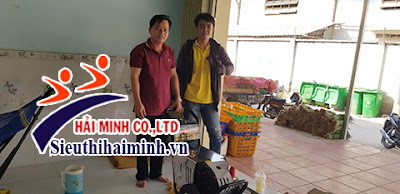 siêu thị hải minh giao máy xịt áp lực rửa xe cho khách hàng