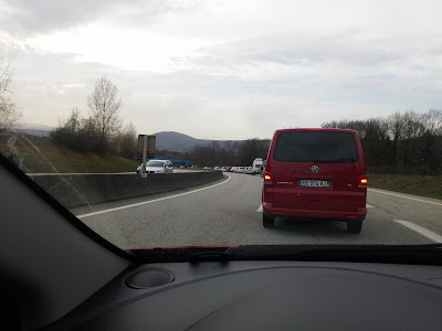 Arrivée sur la voie des Aravis depuis l'avenue du Pré Closet