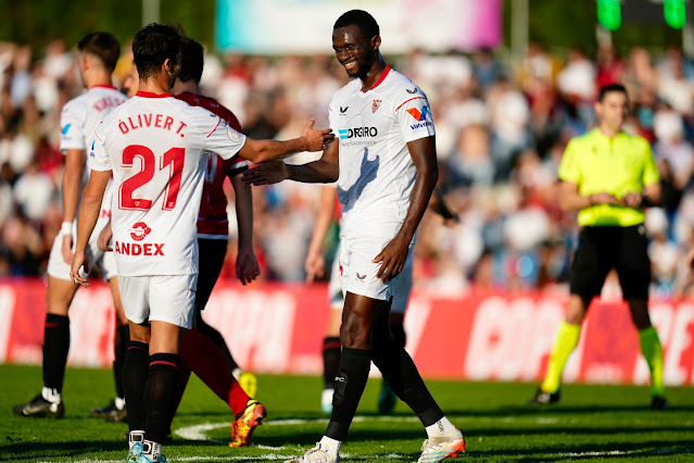 Crónica Velarde 0 - Sevilla  2