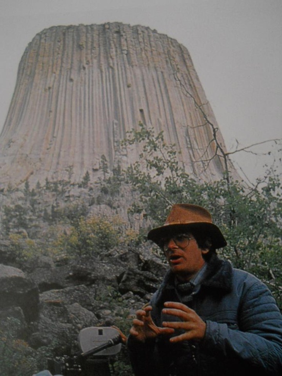 spielberg devil's tower