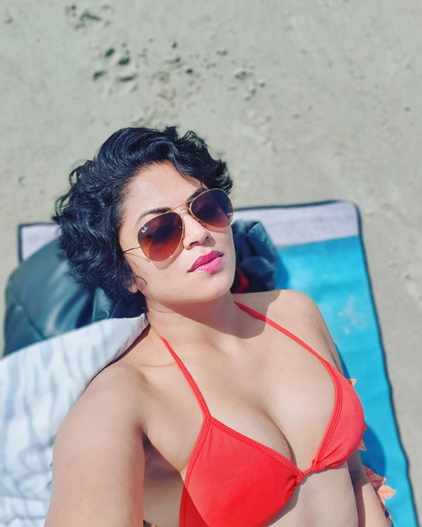 kavita kaushik bikini hot indian tv actress