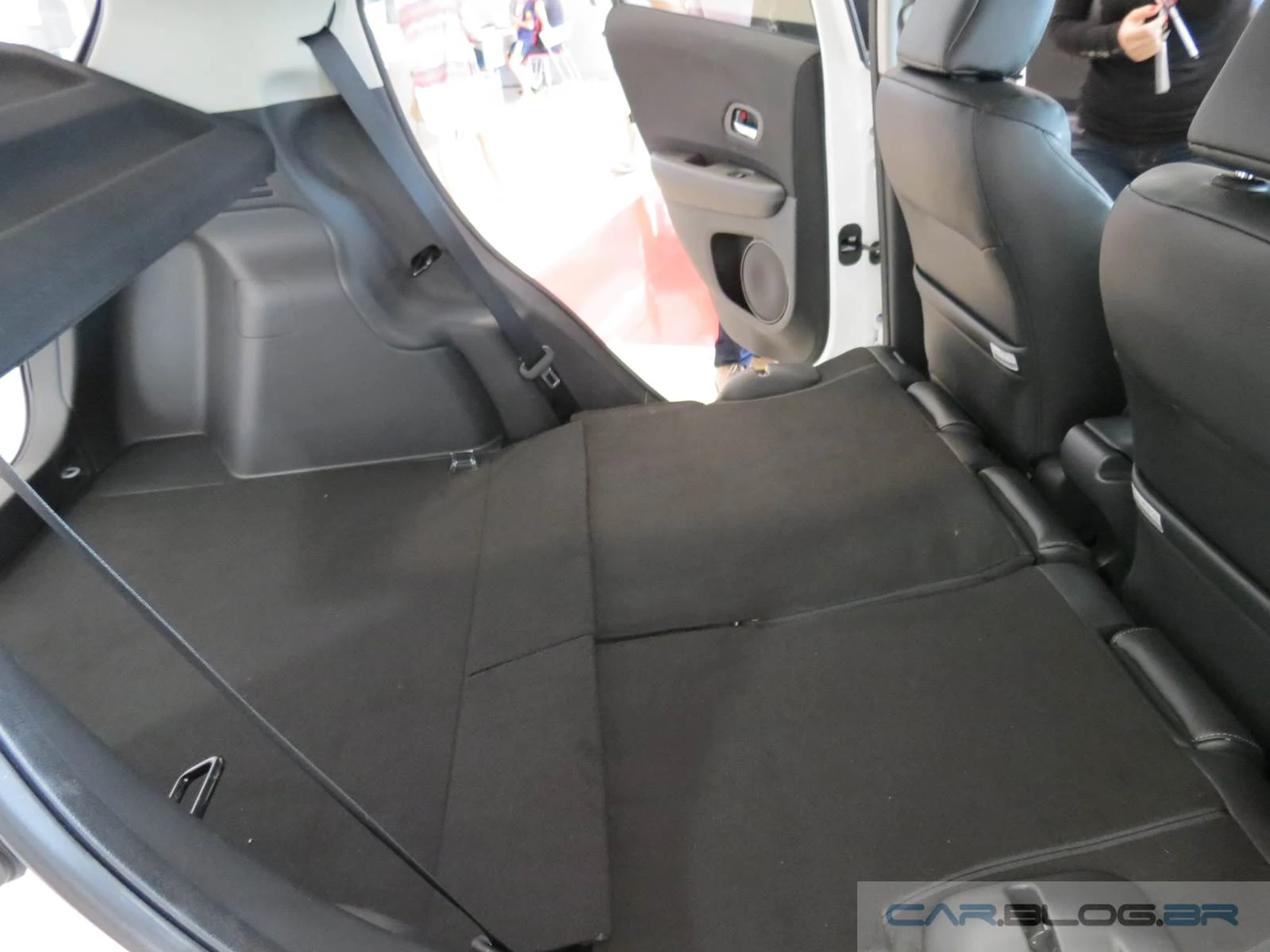 Honda HR-V EX-L porta-malas - interior