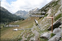 Seguimos la flecha al Hospital de Benasque