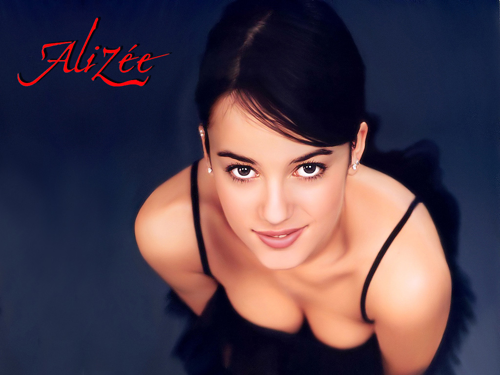 Alizee - Wallpaper Gallery