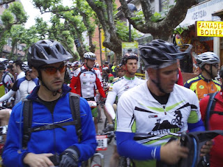 Diezmildelsoplao 2011, Cabezón de la Sal, Cantabria, Calendario Mtb, Btt, Infierno Cantabro, Infierno del Norte, Chans do Barbanza, Peña Tahume, O Rei das Tartas, Bici de Montaña, Mountain Bike Moral Fuentes Cocina Palombera Venta Vieja Ruente