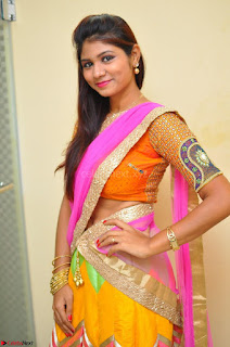 Lucky Sree in dasling Pink Saree and Orange Choli DSC 0369 1600x1063.JPG