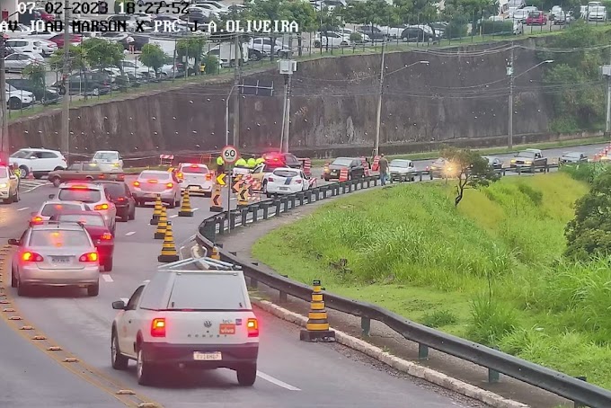 Avenida João Marson é interditada nos dois sentidos