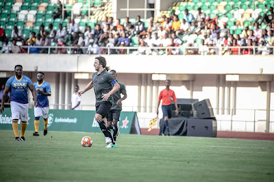 Puyol and Okocha Play An Unmissable Match in Uyo