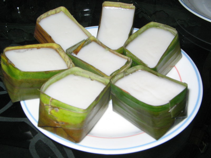 Aweks Senyum: Kuih-Muih Tradisional Pilihan Hati