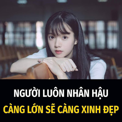 NGƯỜI LUÔN NHÂN HẬU, CÀNG LỚN SẼ CÀNG XINH ĐẸP  Cổ nhân thường nói: “Tướng tùy tâm sinh, mệnh tùy tâm tạo”. Ai cũng đều từ cha mẹ sinh ra, nhưng khi lớn lên, nếu là người có tâm từ bi, từ thiện, sẽ cải biến được cả dung mạo lẫn số mệnh của mình.  1. Người thường hay từ bi càng lớn càng xinh đẹp, nhìn khuôn mặt cũng không có nét hung dữ, khó gần.  2. Phúc khí thường có quanh thân. Người hay từ bi thì phúc khí luôn luôn đi theo bên mình, càng từ bi, phúc khí sẽ càng tăng lên.  3. Ngủ an lòng. Người từ bi khi đi ngủ liền ngủ được ngay, ngủ thật bình an, không day dứt, sợ hãi.  4. Cảm giác bình an. Chỉ người từ bi mới có được cảm giác này. Ví như, hôm nay ta đối với người khác không tốt, sẽ thấy trong lòng không yên, lo lắng người đó trả thù. Hoặc hôm nay trong công ty ta chửi mắng người này, thì sau đó sẽ phải bận tâm suy nghĩ không biết họ có đi nói xấu mình với cấp trên hay không, như vậy ta sẽ không bình yên, không thoải mái, cũng rất lo lắng khổ sở.  5. Không thấy ác mộng. Làm người từ bi sẽ không thấy ác mộng, chỉ người luôn làm điều xấu mới gặp mà thôi.  6. Được trời đất che chở. Một người có lòng từ bi sẽ được Bồ Tát, Thần Phật, trời đất bảo hộ. Nếu không được Bồ Tát phù hộ thì ắt hẳn là người chưa tốt. Hiện nay chân chính từ bi có được mấy người. Làm người từ bi cũng không phải chuyện dễ, cần phải có thêm sự bao dung, độ lượng.  7. Được mọi người yêu thích, chính là người khác khi nhìn thấy bạn liền cảm thấy vui vẻ, thấy bạn thật thiện lương, hòa ái, và sẽ nguyện ý kết giao với bạn.  8. Không độc, chính là làm người từ bi sẽ không bị thuốc độc hại chết. Vì họ sống thiện lương, luôn đối đãi tốt với người, không gây thù chuốc oán, nên cũng không bị người hại.  9. Không binh, chính là người từ bi sẽ không bị binh khí hay binh lính làm bị thương, sẽ không bị hoàn cảnh chiến tranh tổn hại đến.  10. Không bị nước dìm. Người từ bi sẽ không bao giờ bị chết đuối.  11. Không bi lửa thiêu. Làm người từ bi sẽ không bị chết cháy.  12. Được hưởng lợi. Chỉ cần là người từ bi thì làm gì cũng sẽ được lợi ích. Người không từ bi, cho dù có nghĩ nát óc, giỏi nịnh nọt, cuối cùng cũng sẽ không kiếm được lợi lộc gì.  13. Làm người từ bi sau khi chết sẽ được lên Thiên Đường.  Người từ bi sẽ có được những ích lợi như vậy. Ngẫm lại thì thấy làm một người từ bi thật tốt. Từ bi cũng là một trong những cơ sở căn bản nhất của tu hành. Nếu một người không thể từ bi có nghĩa là người đó không biết tu tâm, tích đức. Tuy nhiên, họ cũng thật đáng thương, ta cũng nên từ bi với họ.  Nguồn: Tinh hoa