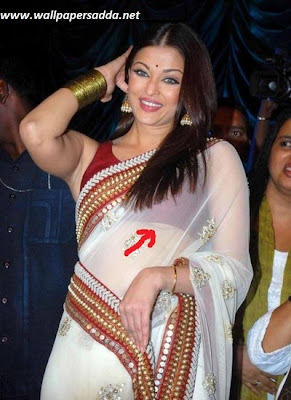 Aishwarya boobs visible 