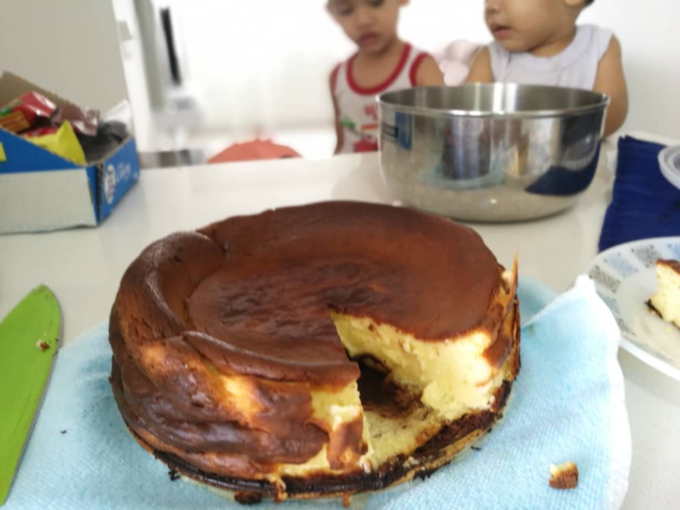 Zahidahadi: Resepi Burnt Cheese Cake Paling Senang Dan Sedap