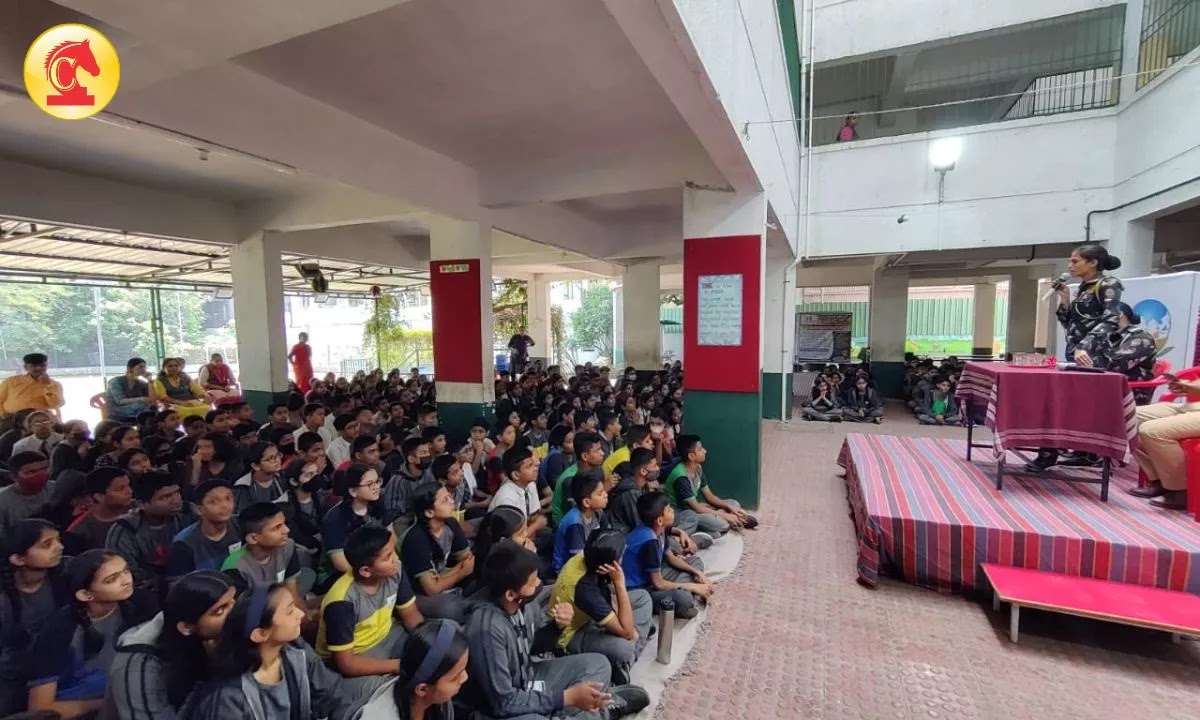 session on children law by warje and uttamanagar police station at aryans world school - checkmate times