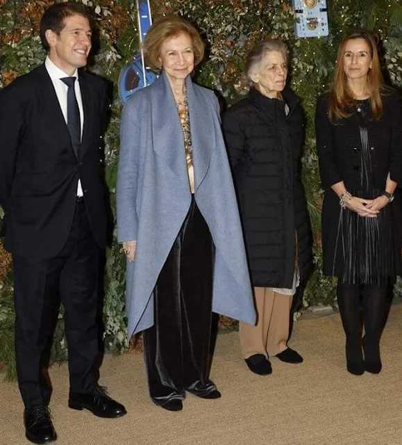 Queen Sofia of Spain and her sister Princess Irene of Greece attended a Christmas concert