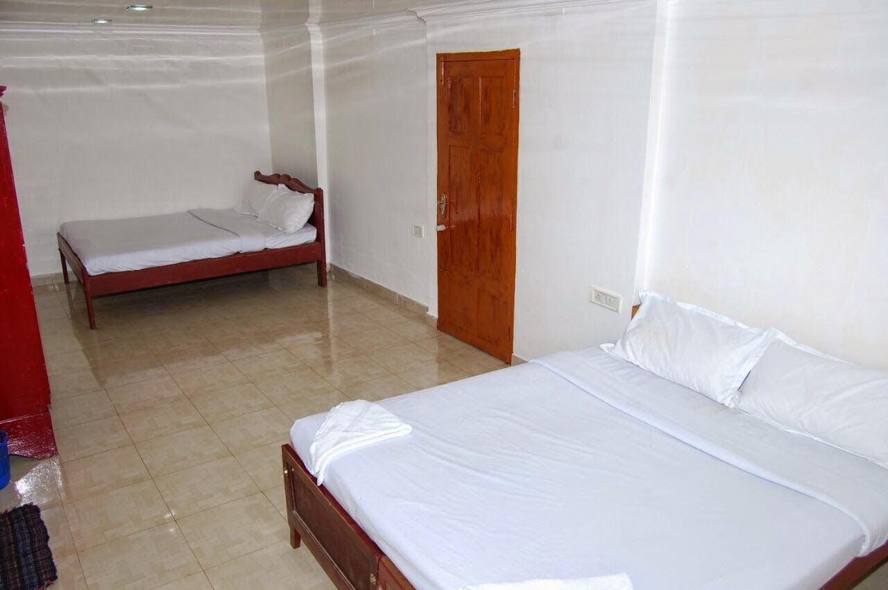 hotel in munnar with family rooms , good family rooms in munnar