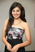 Bhanusri Mehra latest glam pics-thumbnail-42