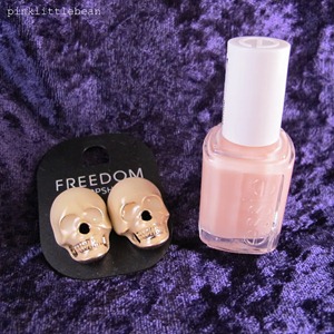 TopshopEssieBlogGiveawayPrizeSkullEarringsSugarDaddyNailPolish