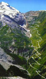 Stelvio Pass Jalan Trollstigen