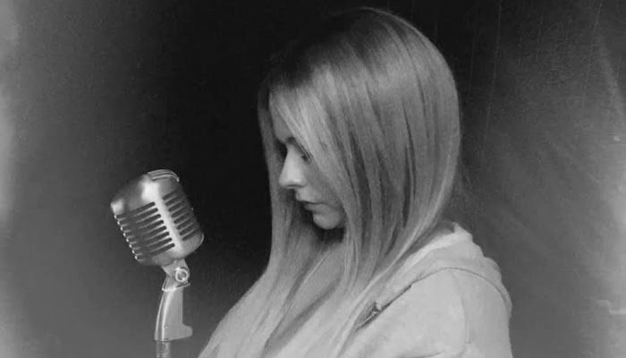 Avril Lavigne se une a los heroes de primera linea en el video musical 'We Are Warriors'