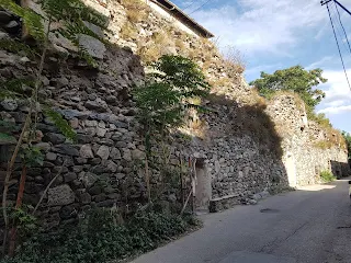 ZİNDAN KAPI