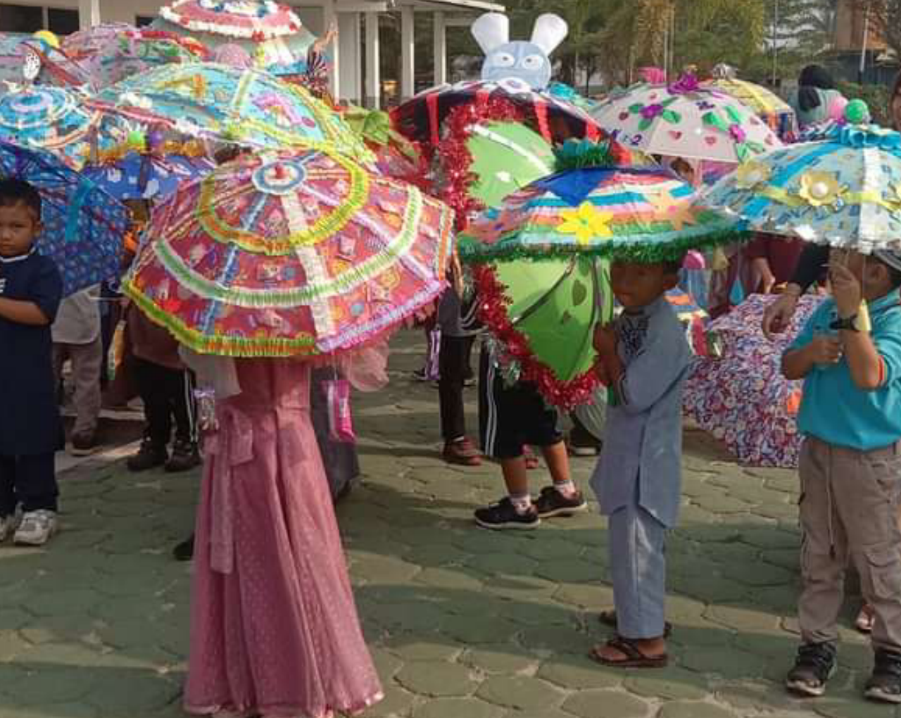 Payung Hias Kekinian untuk Pawai Anak SD