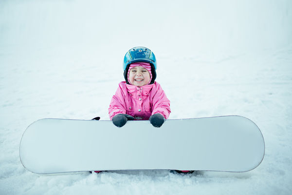  Sierra Nevada con niños: organiza una aventura en familia para esquiar y hacer snowboard