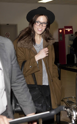 Mandy Moore arriving into LAX Airport